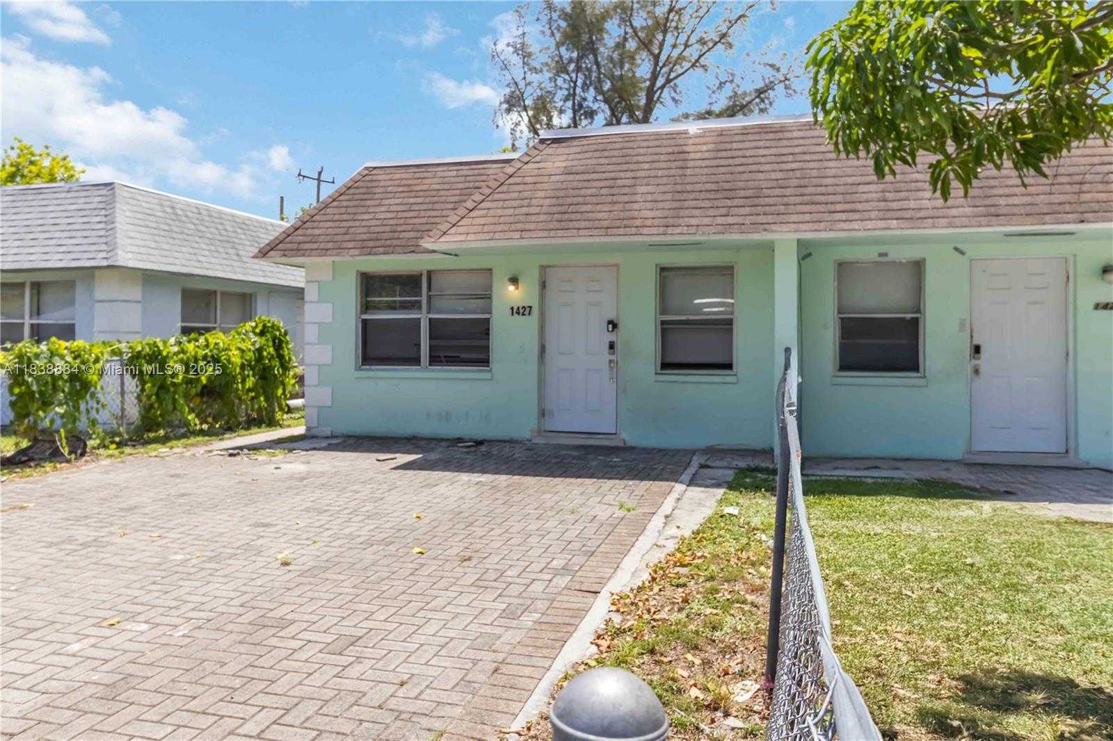 Small Image of 1427 NORTH WEST 8TH AVE, Fort Lauderdale Number 35