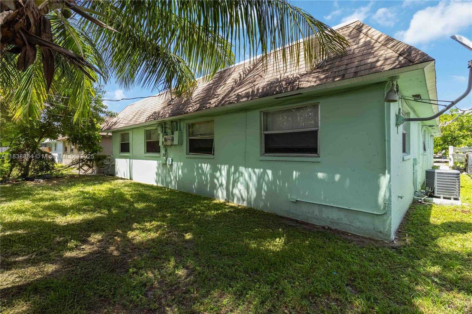 Small Image of 1427 NORTH WEST 8TH AVE, Fort Lauderdale Number 62