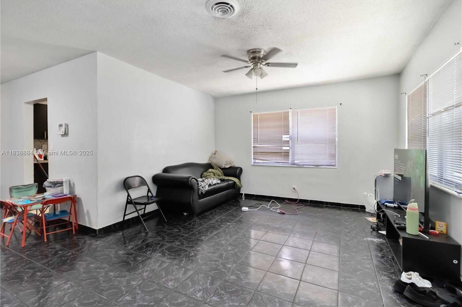 Small Image of 1427 NORTH WEST 8TH AVE, Fort Lauderdale Number 7