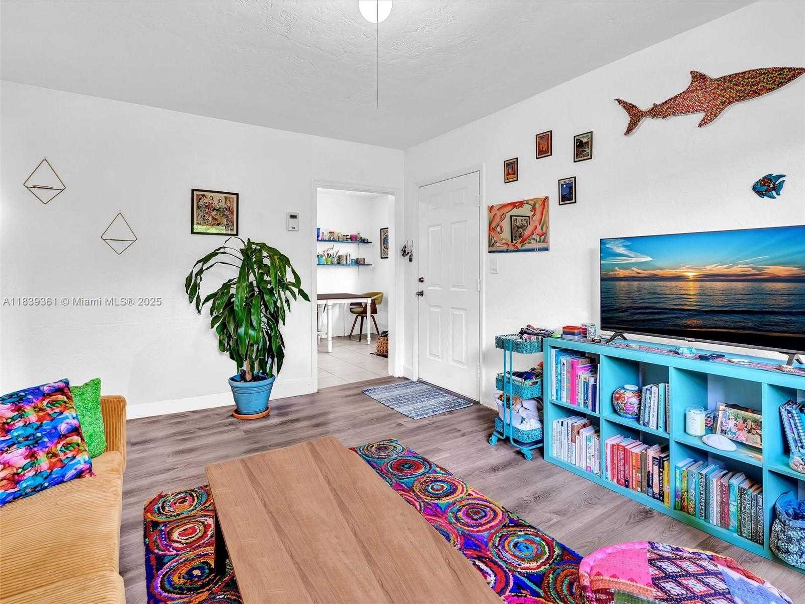 Small Image of 3210 EAST ELIZABETH ST, Miami Number 11