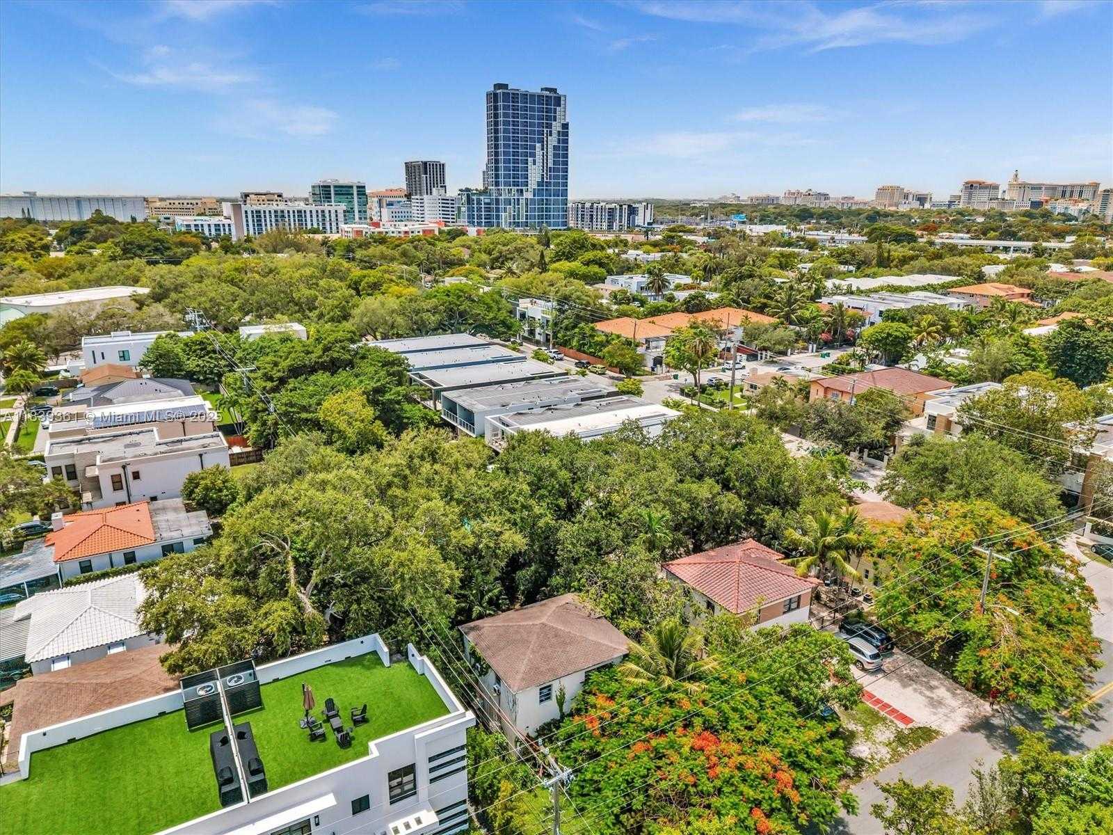 Small Image of 3210 EAST ELIZABETH ST, Miami Number 40