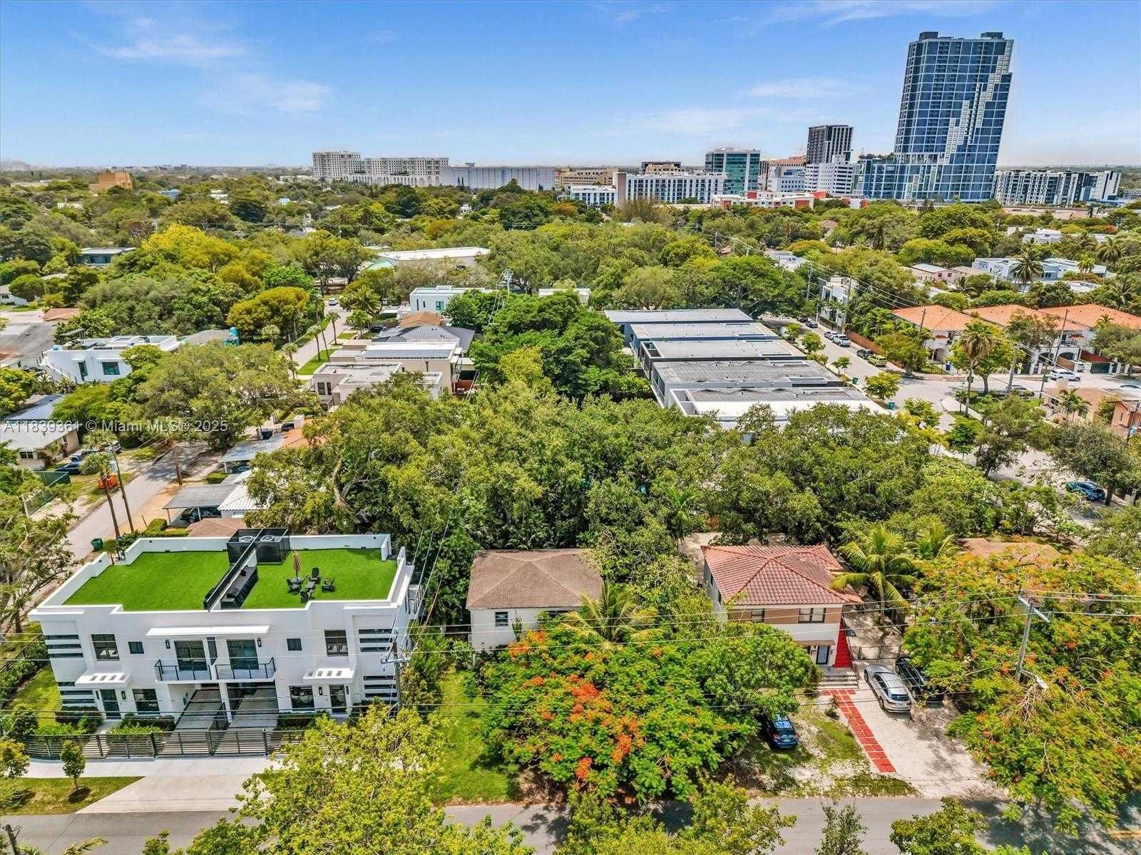 Small Image of 3210 EAST ELIZABETH ST, Miami Number 62