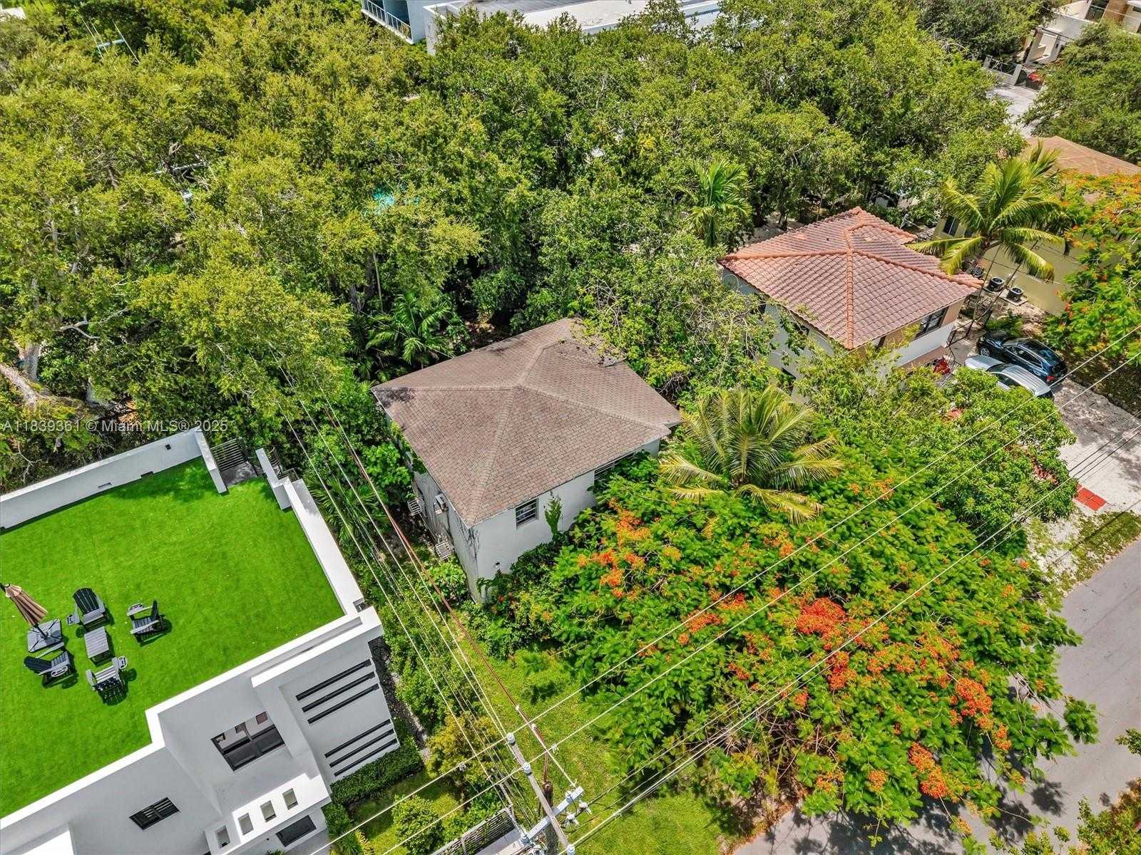 Small Image of 3210 EAST ELIZABETH ST, Miami Number 64