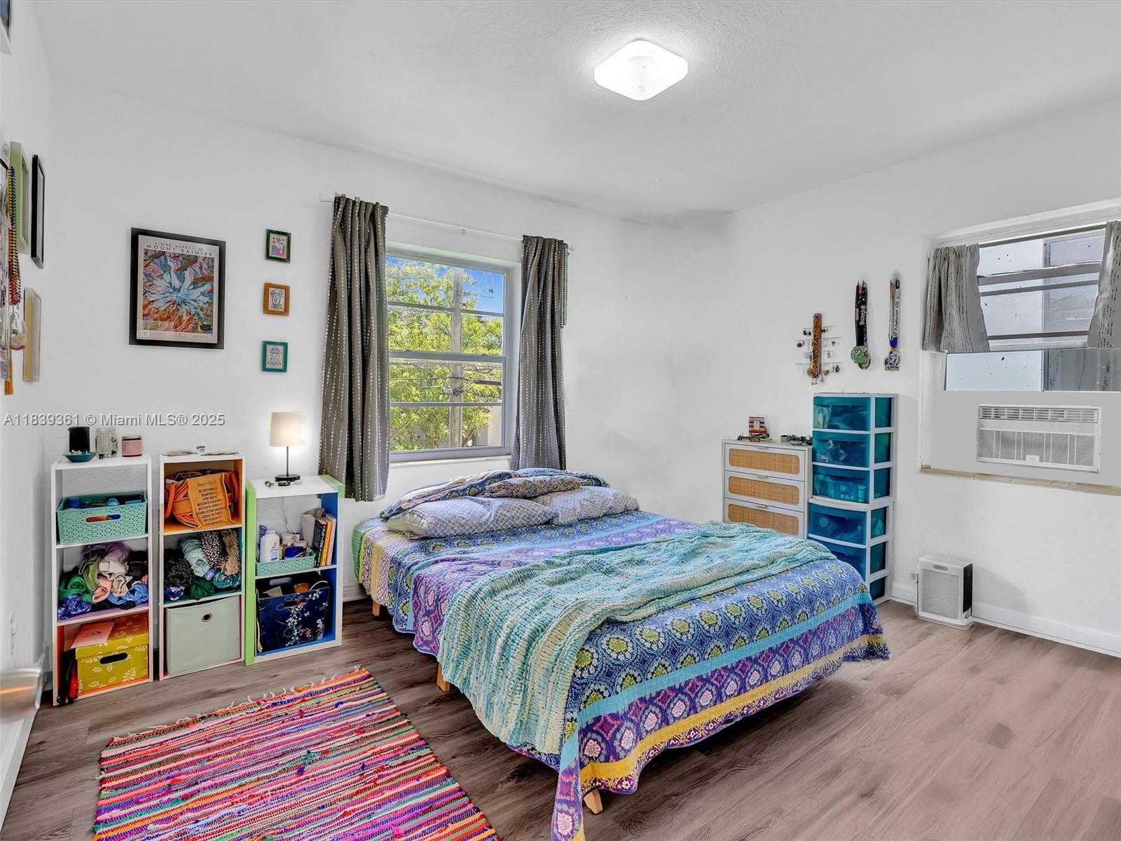 Small Image of 3210 EAST ELIZABETH ST, Miami Number 9