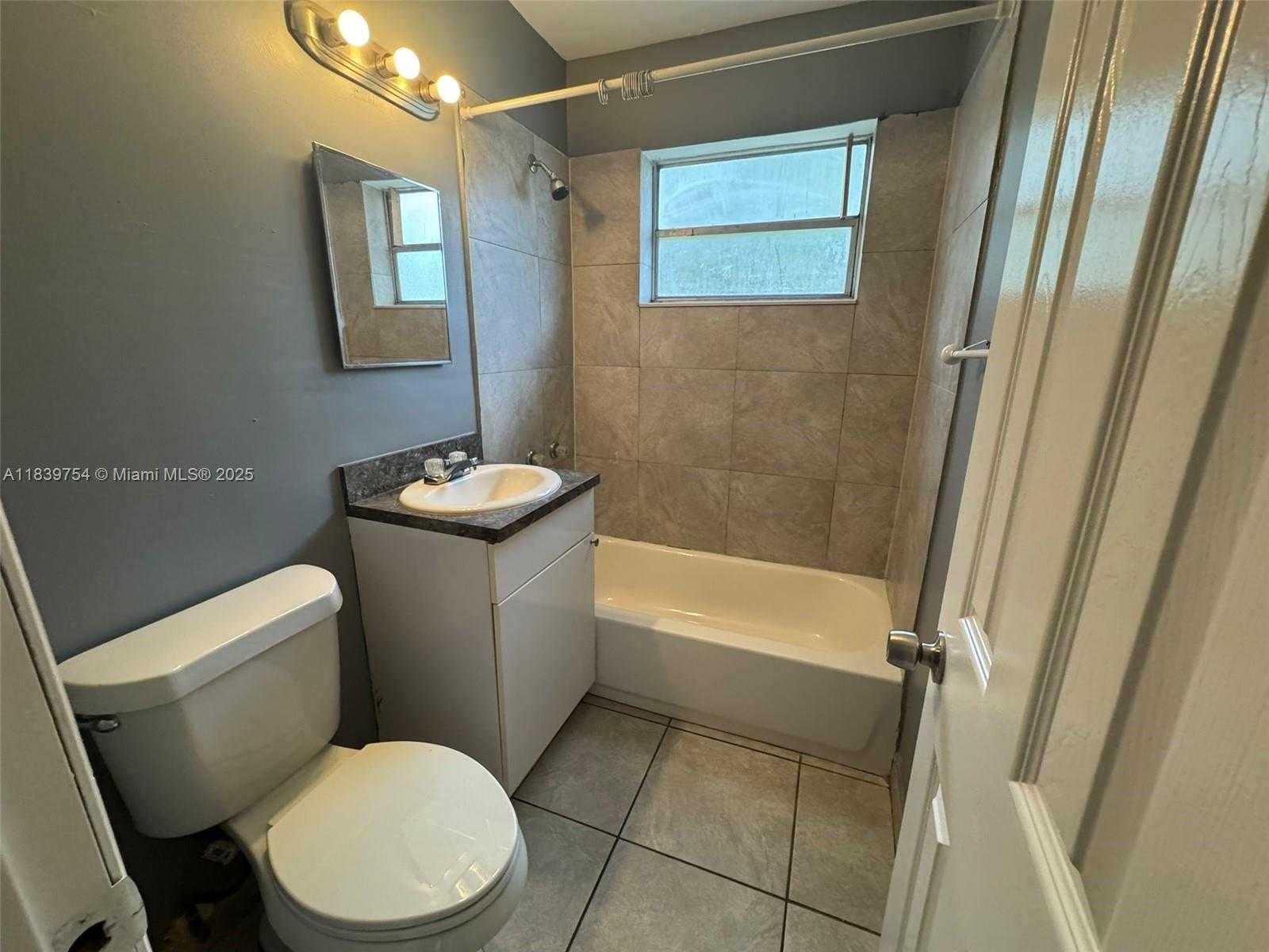 Small Image of 5010 NORTH WEST 2ND AVE, Miami Number 10
