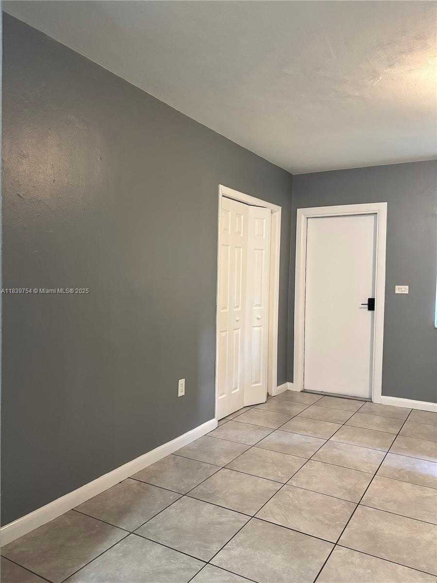 Small Image of 5010 NORTH WEST 2ND AVE, Miami Number 6