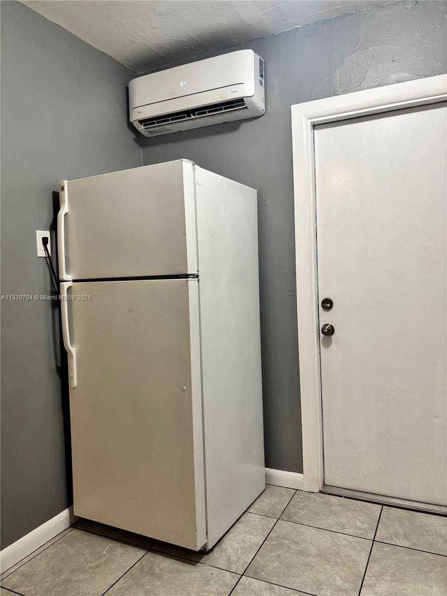 Small Image of 5010 NORTH WEST 2ND AVE, Miami Number 9