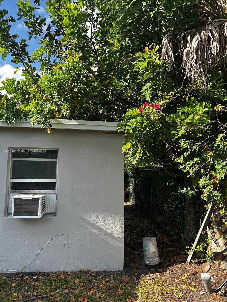 Small Image of 805 NORTH WEST 12TH AVE #3, Fort Lauderdale Number 7