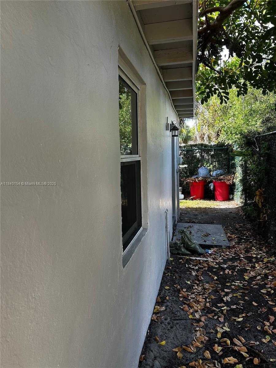 Small Image of 805 NORTH WEST 12TH AVE #3, Fort Lauderdale Number 8
