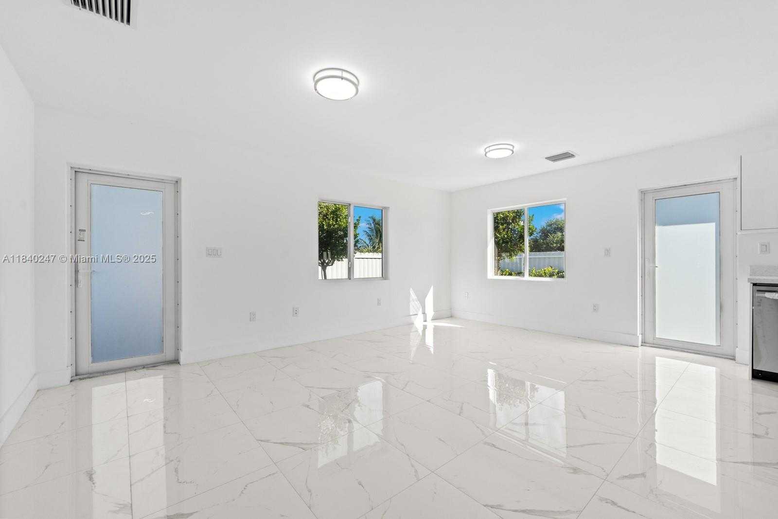 Small Image of 231 NORTH WEST 3RD AVE #2, Florida City Number 11