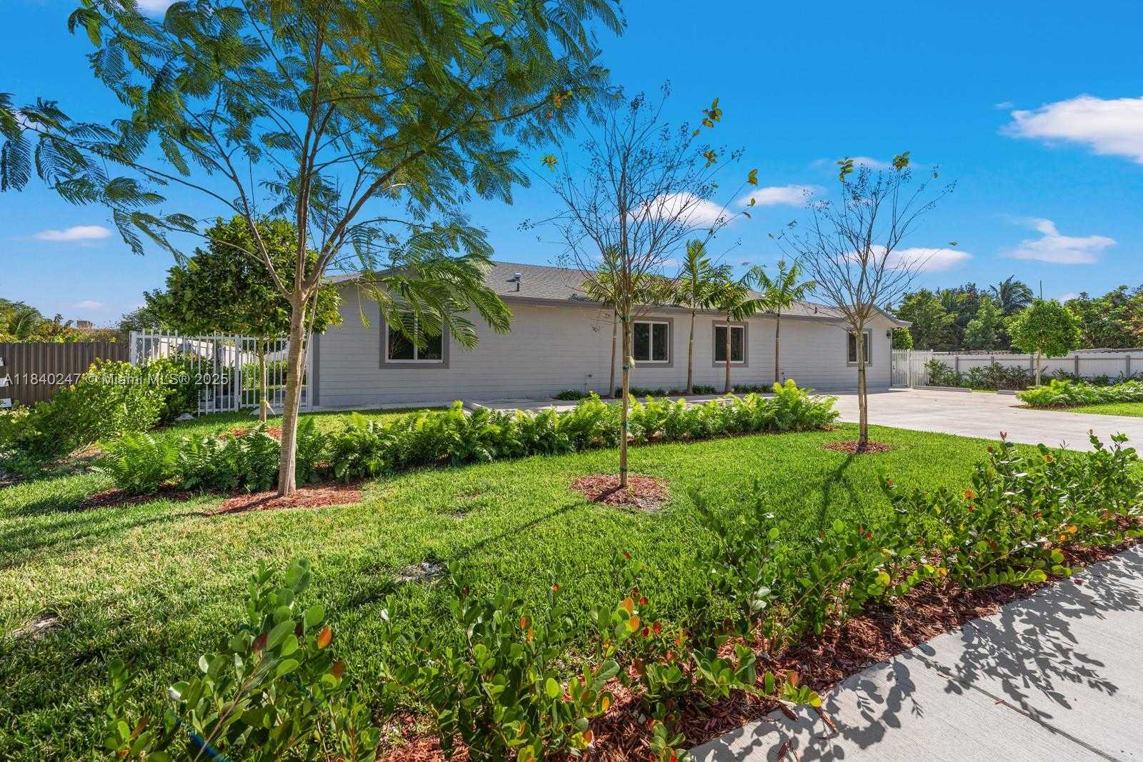 Small Image of 231 NORTH WEST 3RD AVE #2, Florida City Number 2