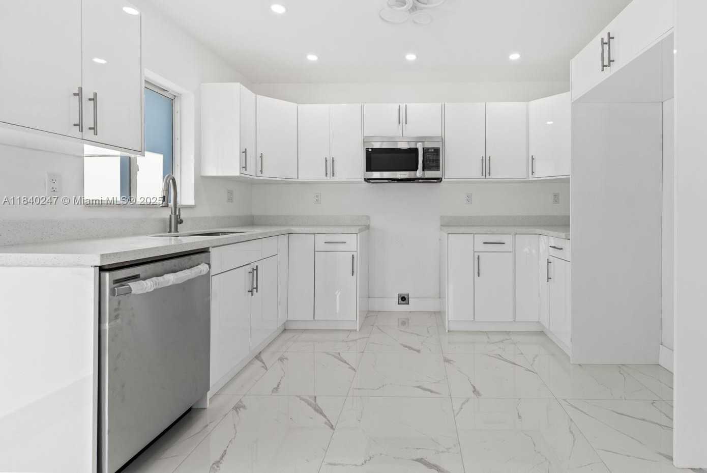Small Image of 231 NORTH WEST 3RD AVE #2, Florida City Number 9