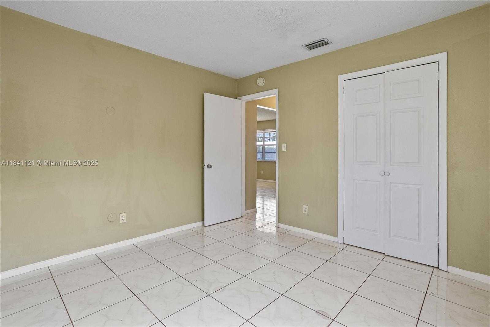 Small Image of 1630 NORTH WEST 52ND AVE, Lauderhill Number 16