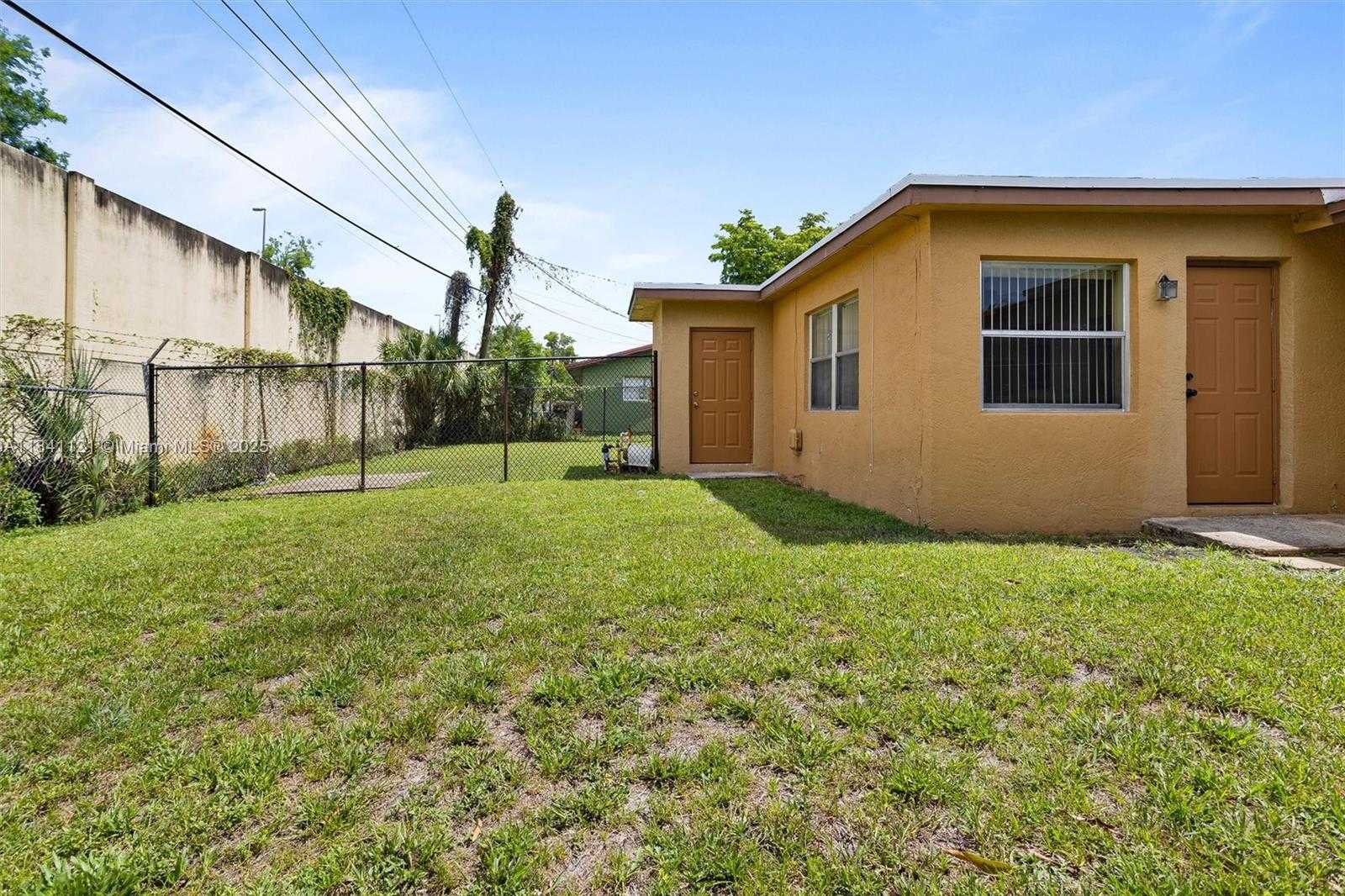 Small Image of 1630 NORTH WEST 52ND AVE, Lauderhill Number 23