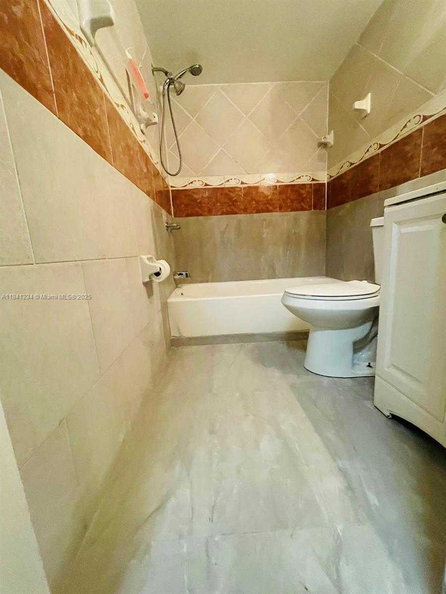 Small Image of 1238 SOUTH WEST 4TH ST #8, Miami Number 25