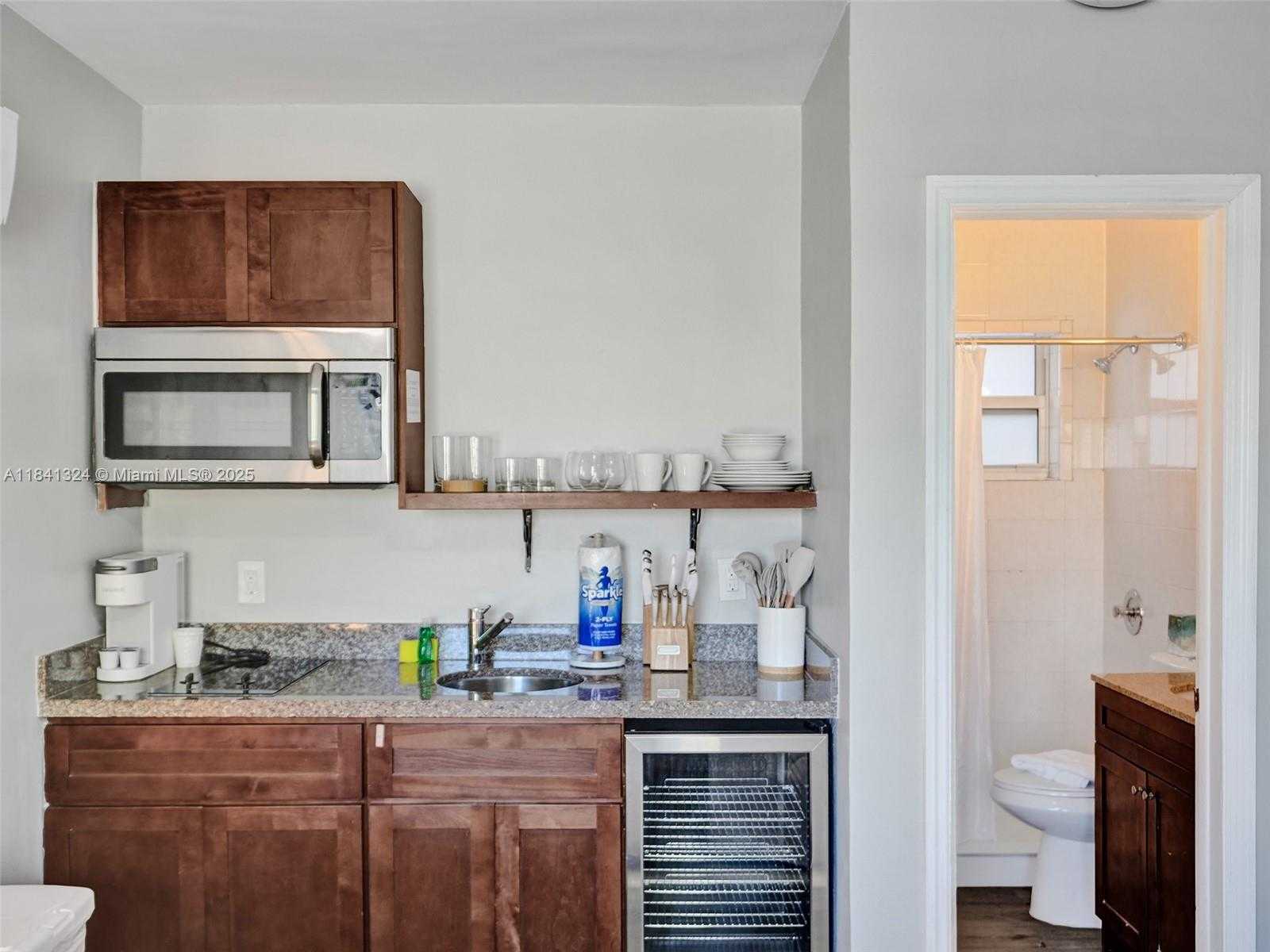 Small Image of 3204 NORTH EAST 9TH ST, Pompano Beach Number 13