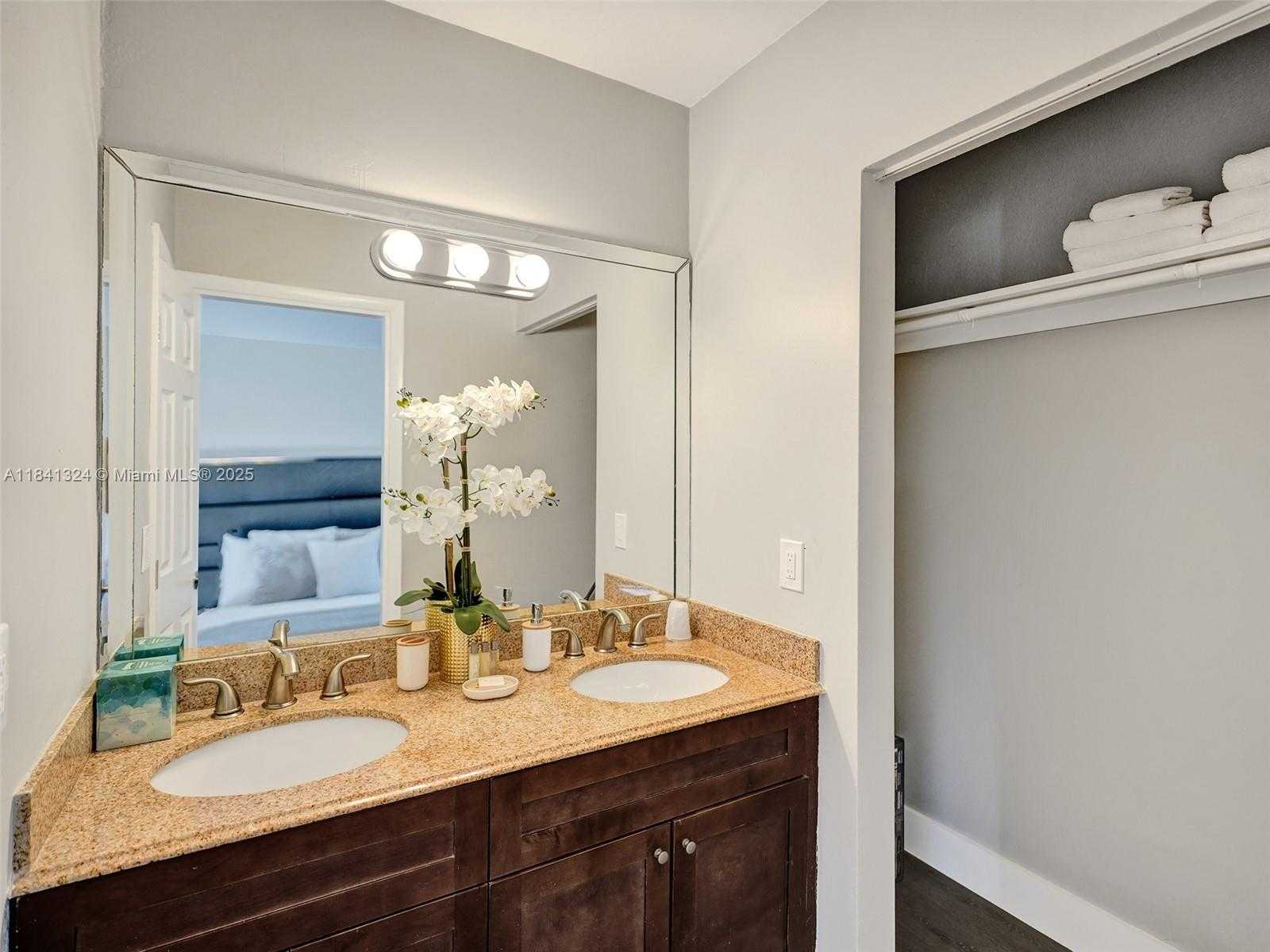 Small Image of 3204 NORTH EAST 9TH ST, Pompano Beach Number 19