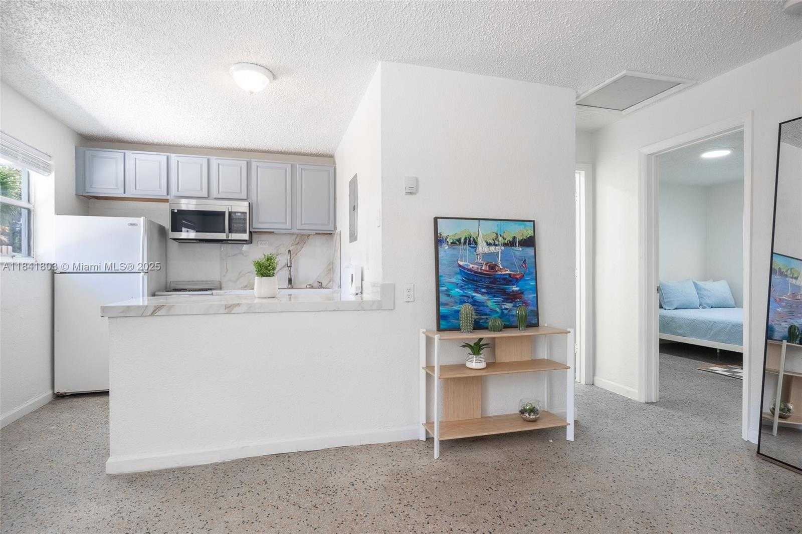 Small Image of 605 SOUTH WEST 14TH TER #4, Fort Lauderdale Number 26