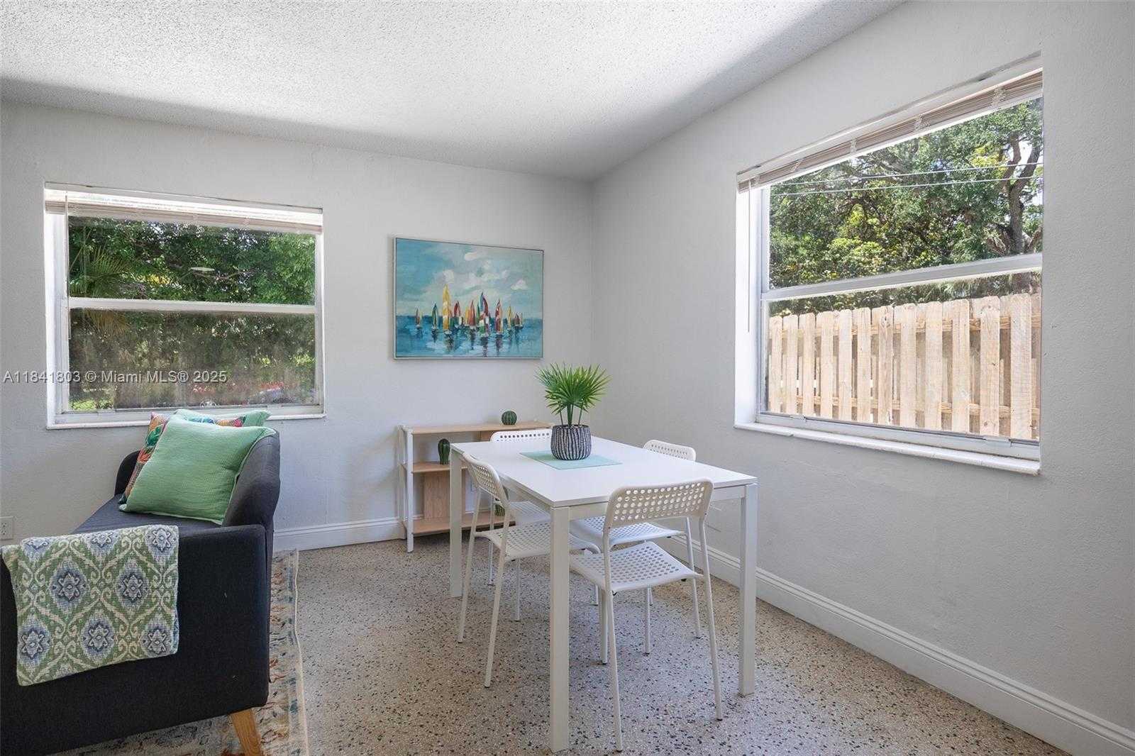 Small Image of 605 SOUTH WEST 14TH TER #4, Fort Lauderdale Number 32