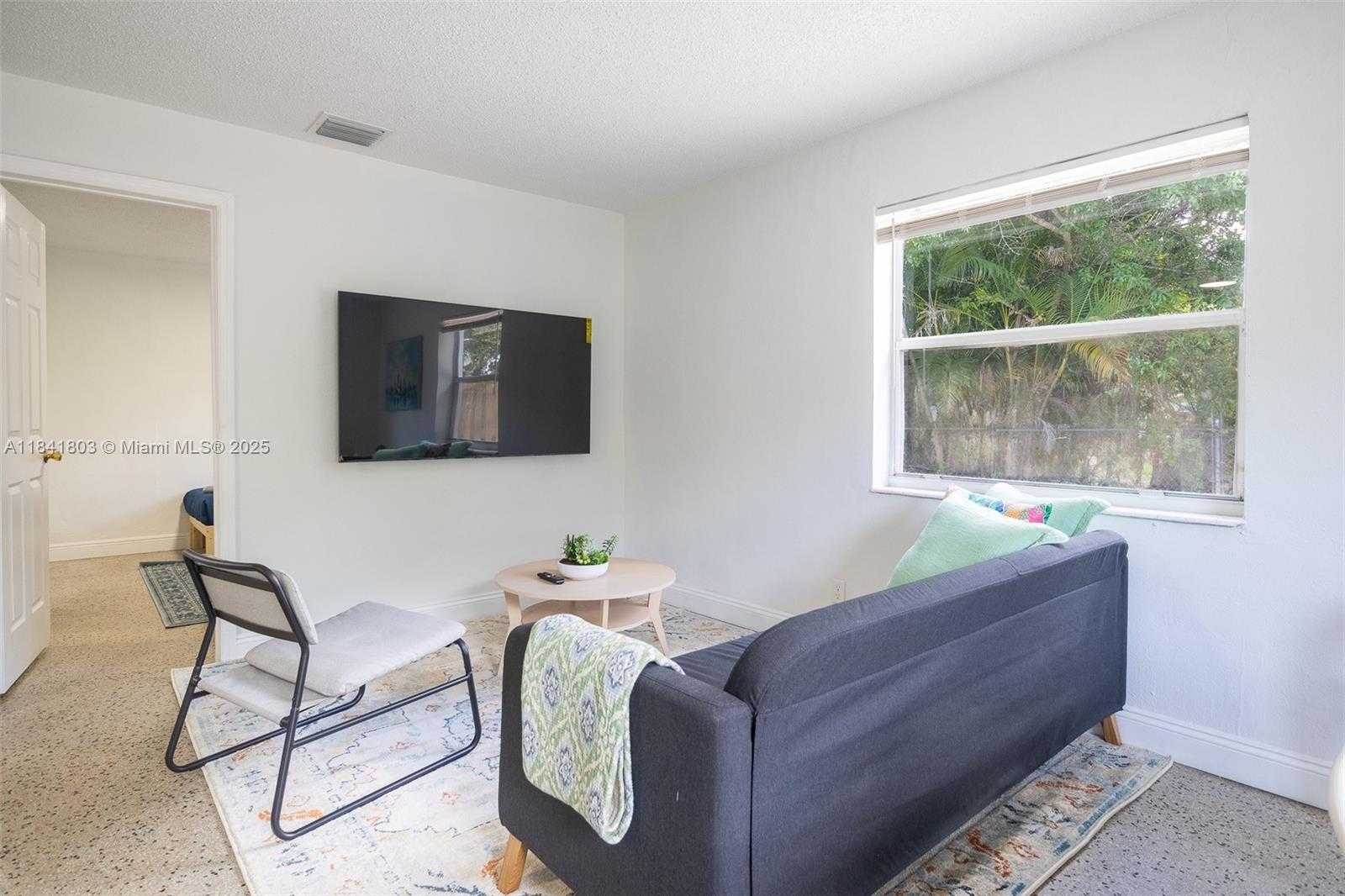Small Image of 605 SOUTH WEST 14TH TER #4, Fort Lauderdale Number 39