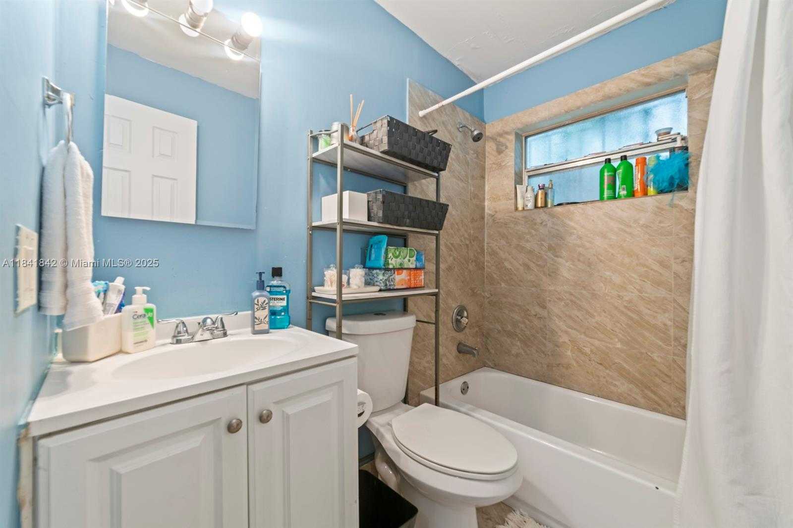 Small Image of 5720 NORTH WEST 3RD AVE, Miami Number 11