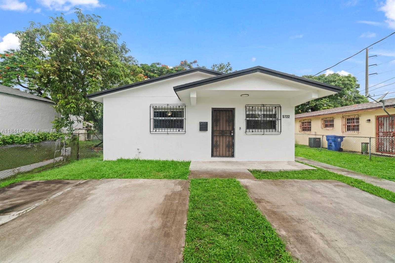Small Image of 5720 NORTH WEST 3RD AVE, Miami Number 2