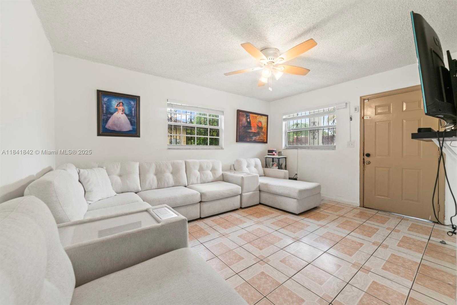 Small Image of 5720 NORTH WEST 3RD AVE, Miami Number 7