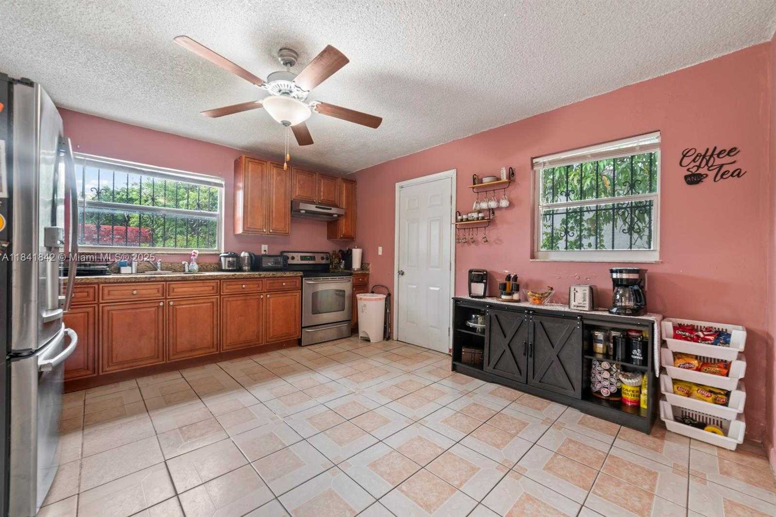 Small Image of 5720 NORTH WEST 3RD AVE, Miami Number 8