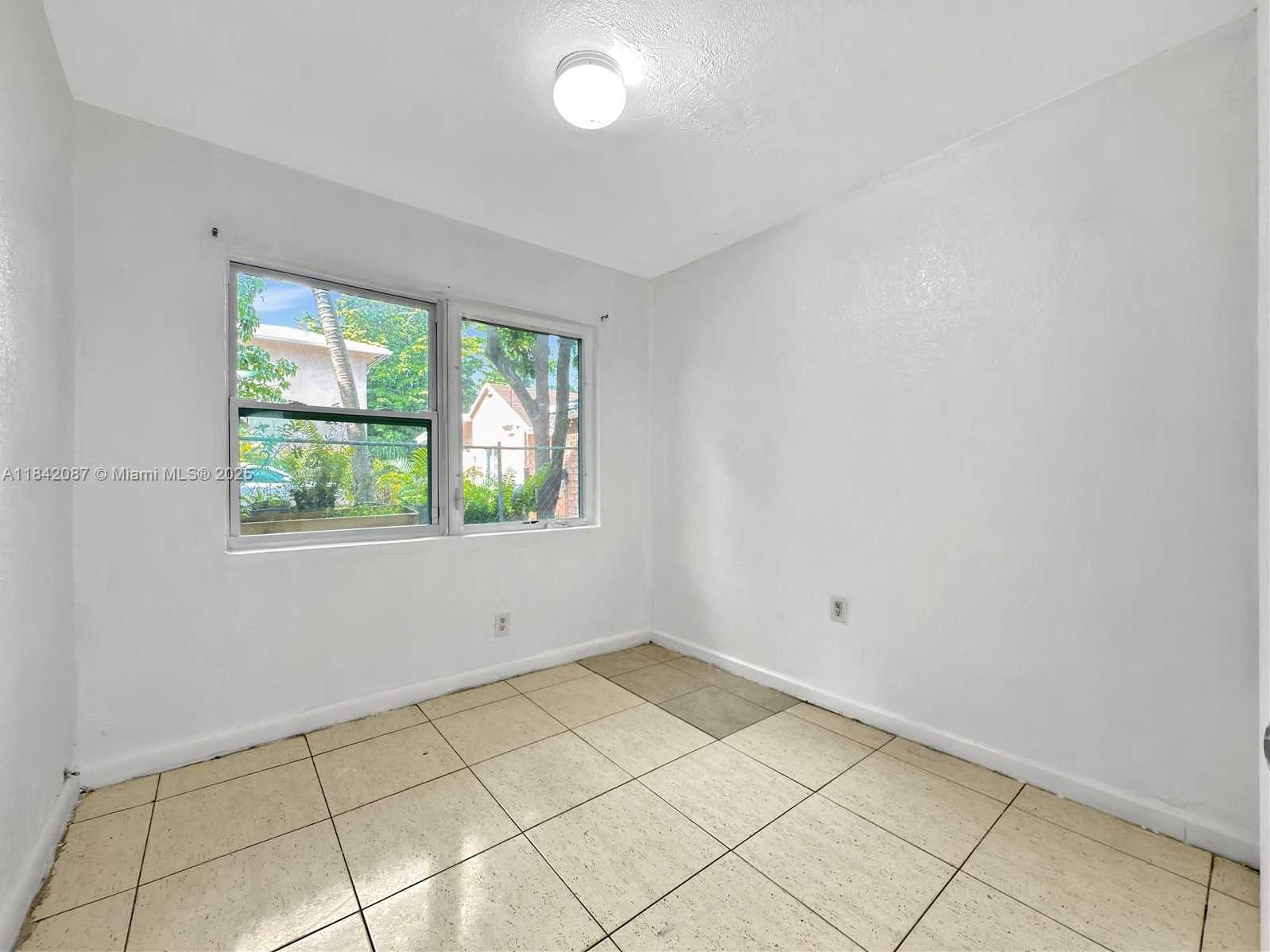 Small Image of 7770 NORTH WEST 9TH AVE, Miami Number 11