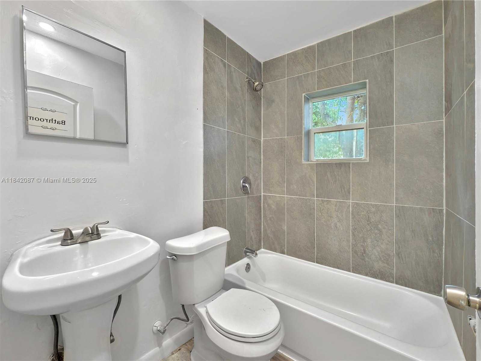 Small Image of 7770 NORTH WEST 9TH AVE, Miami Number 18