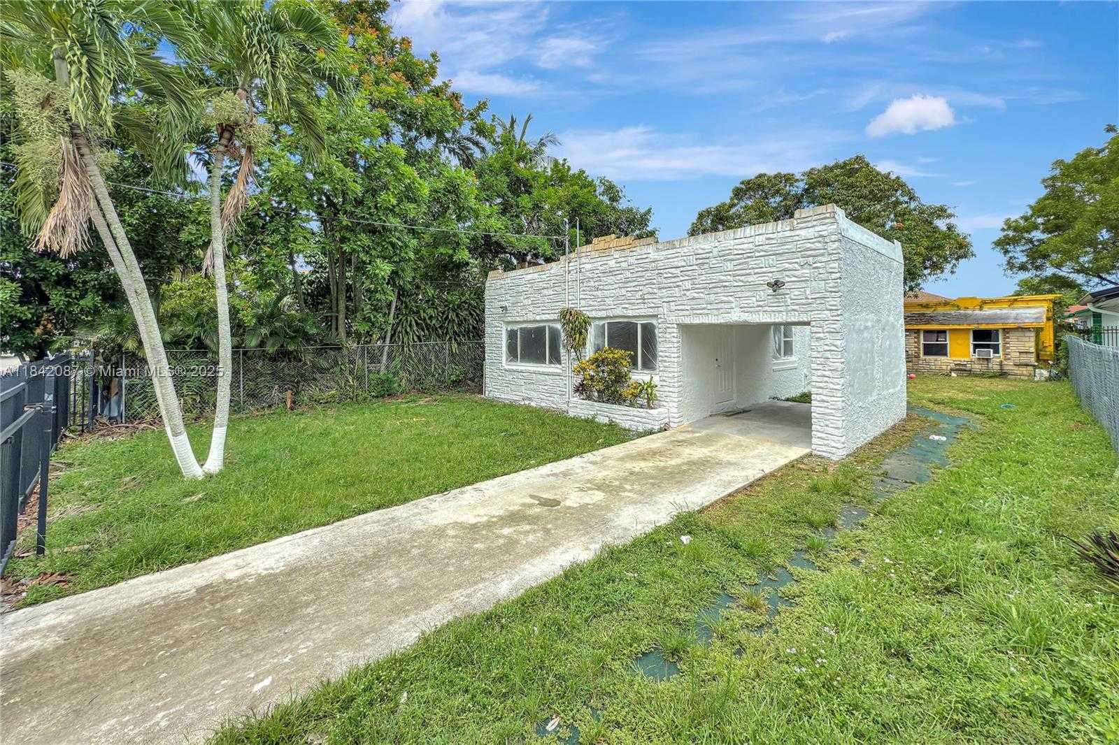 Small Image of 7770 NORTH WEST 9TH AVE, Miami Number 2