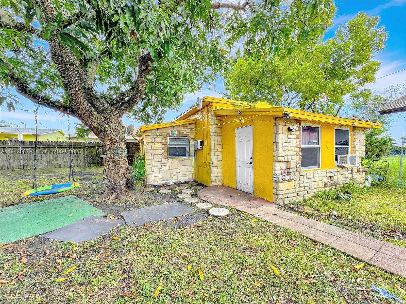 Small Image of 7770 NORTH WEST 9TH AVE, Miami Number 20