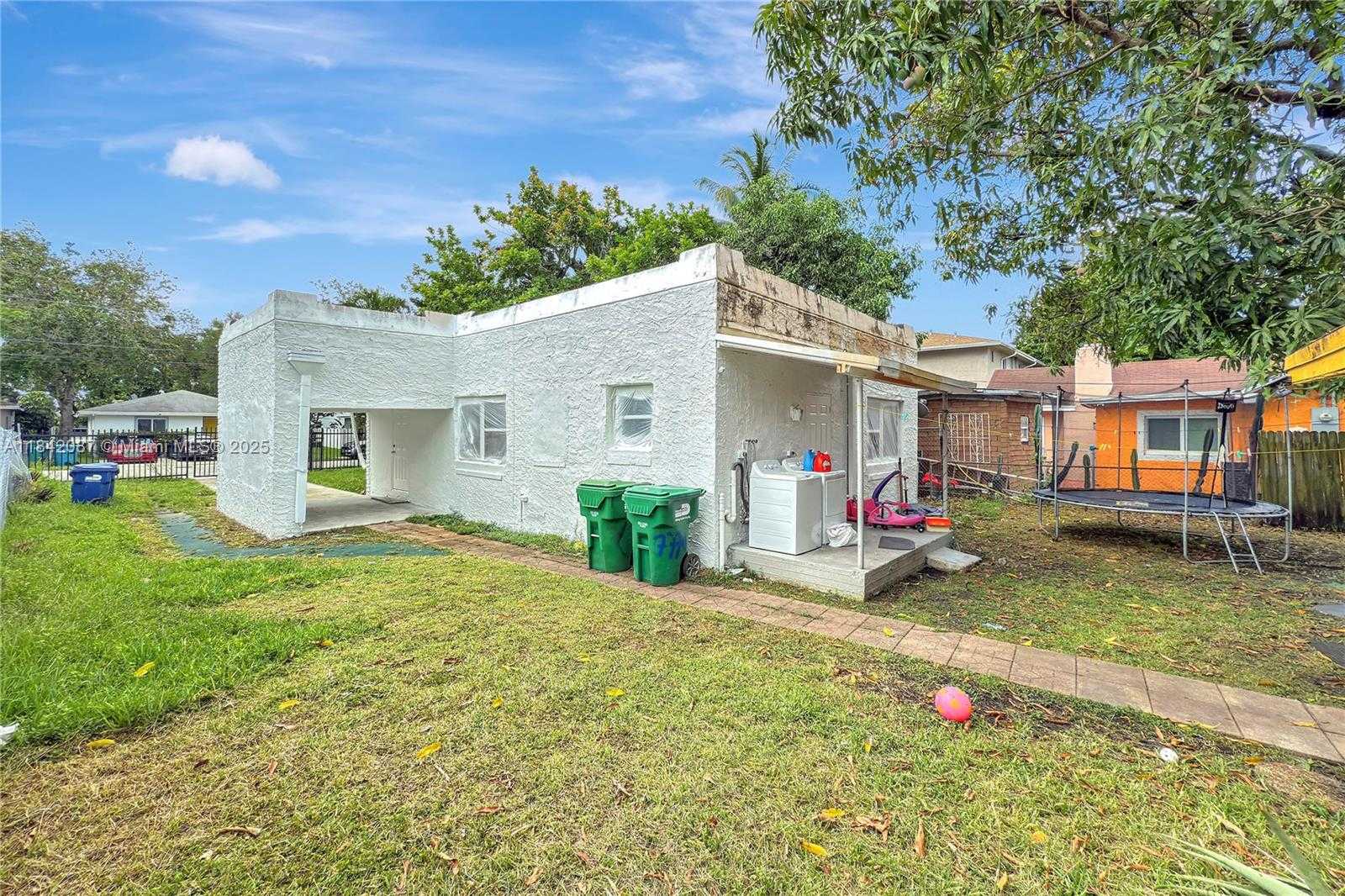 Small Image of 7770 NORTH WEST 9TH AVE, Miami Number 3