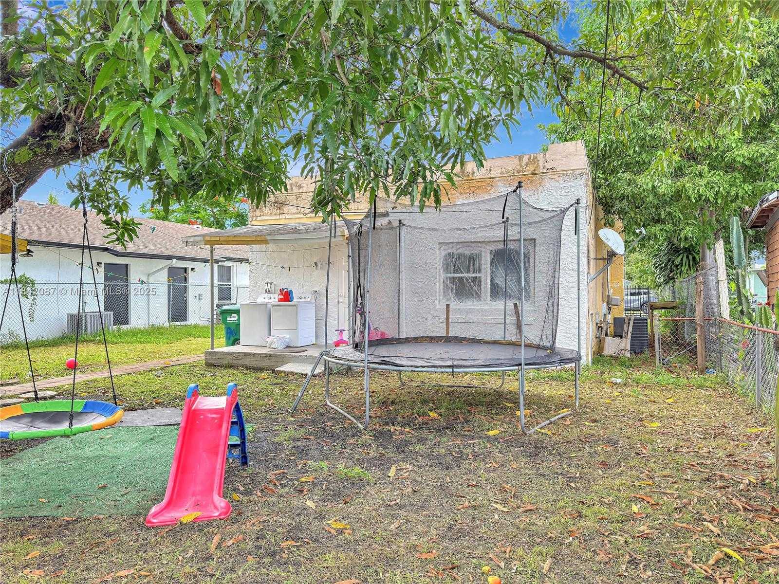 Small Image of 7770 NORTH WEST 9TH AVE, Miami Number 5