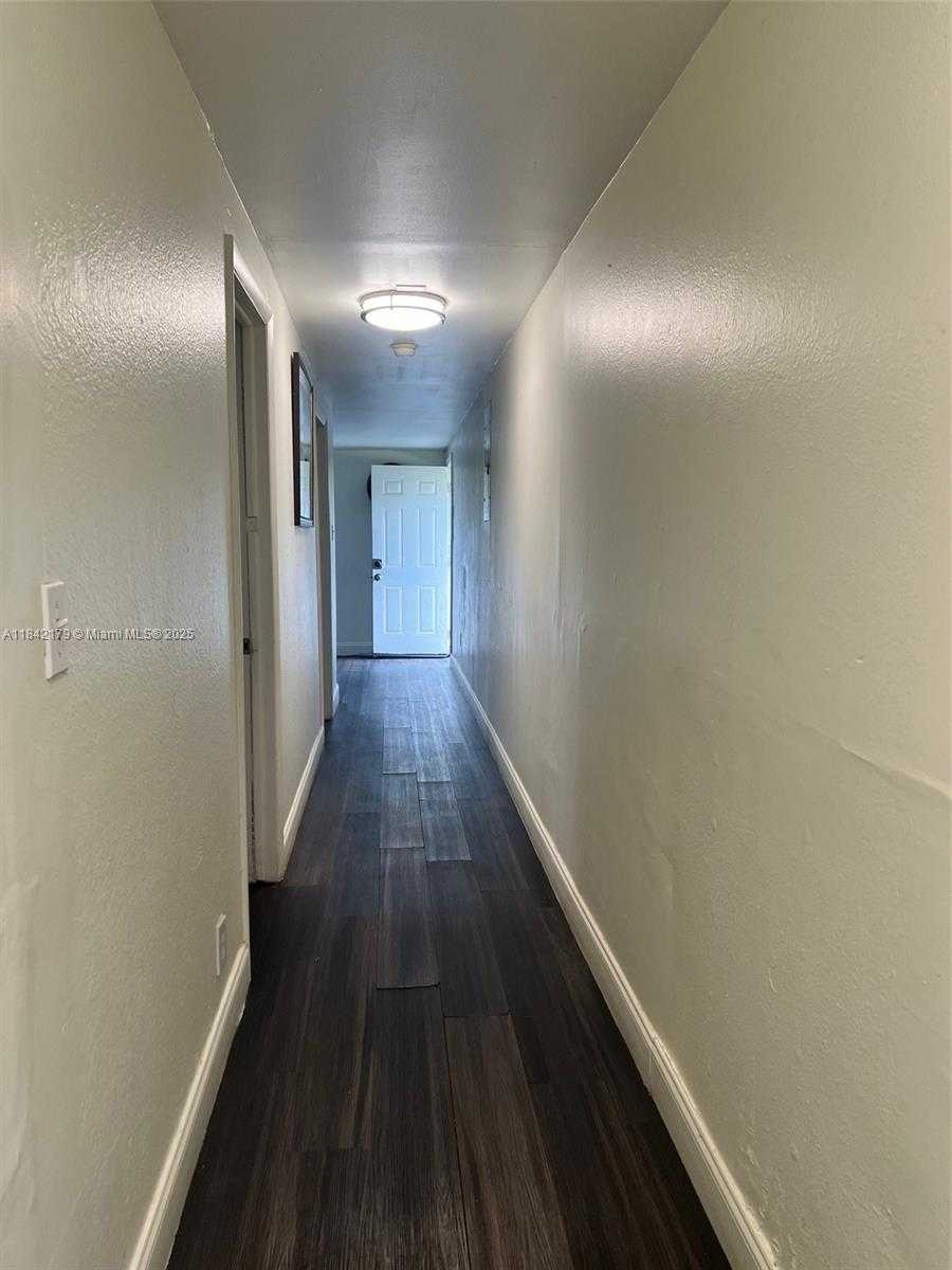 Small Image of 616 13TH ST, West Palm Beach Number 19