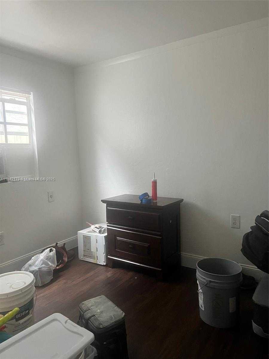 Small Image of 616 13TH ST, West Palm Beach Number 25