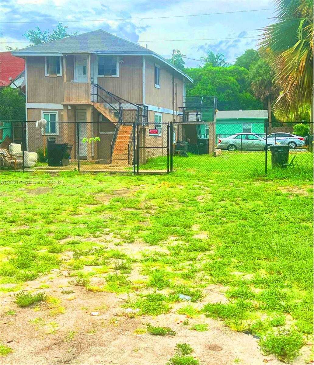 Small Image of 616 13TH ST, West Palm Beach Number 3
