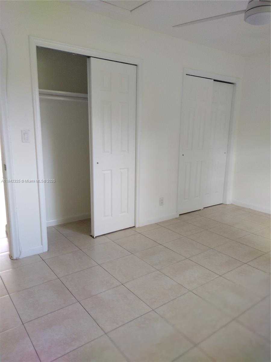 Small Image of 1905 MIAMI RD #4, Fort Lauderdale Number 23