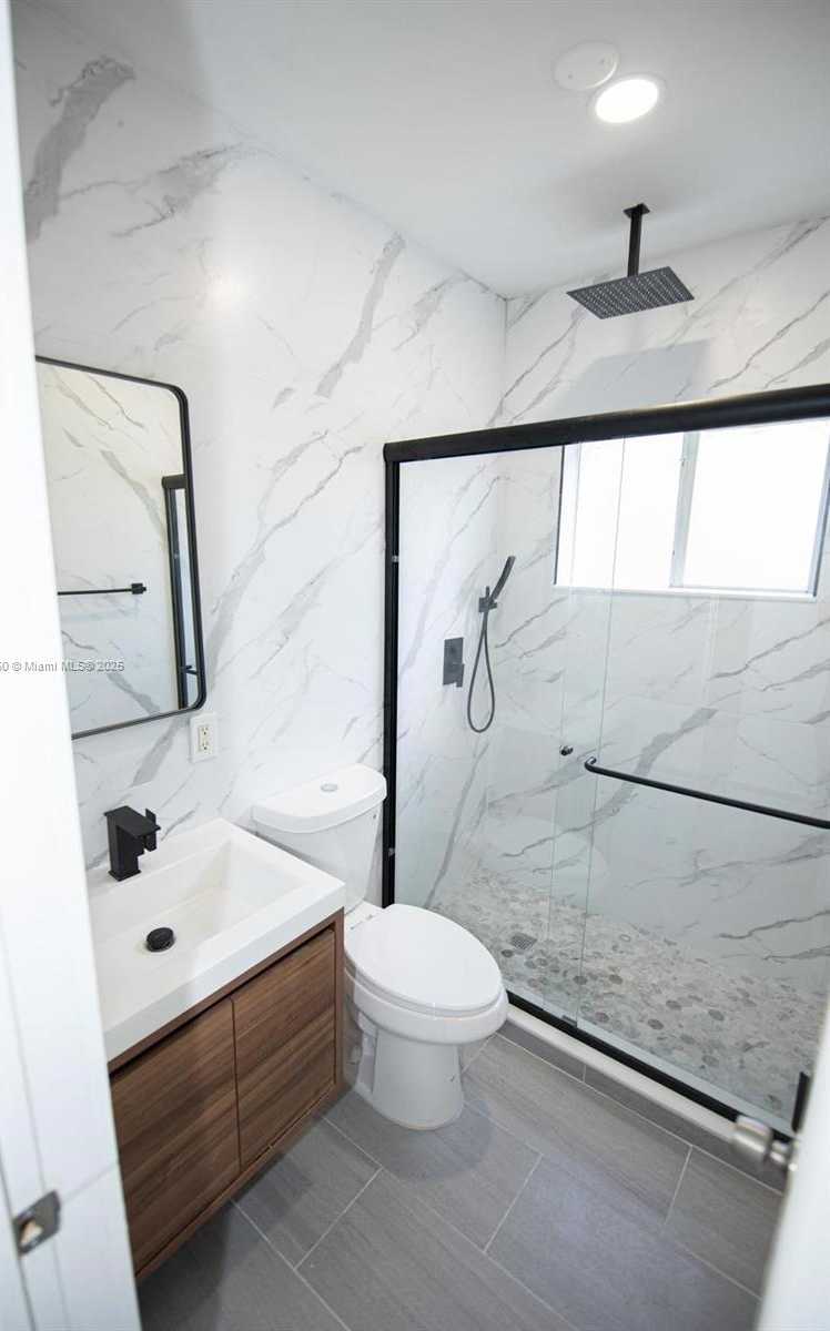 Small Image of 3045 SOUTH WEST 21ST ST, Miami Number 9