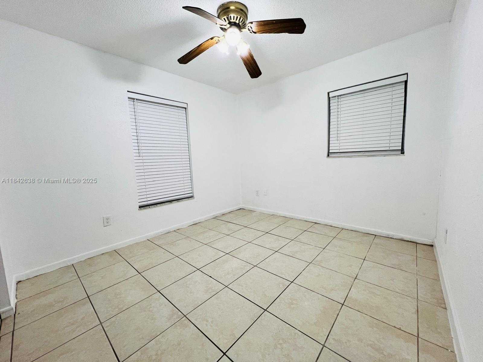 Small Image of 2019 COLMAR AVE, Sebring Number 4
