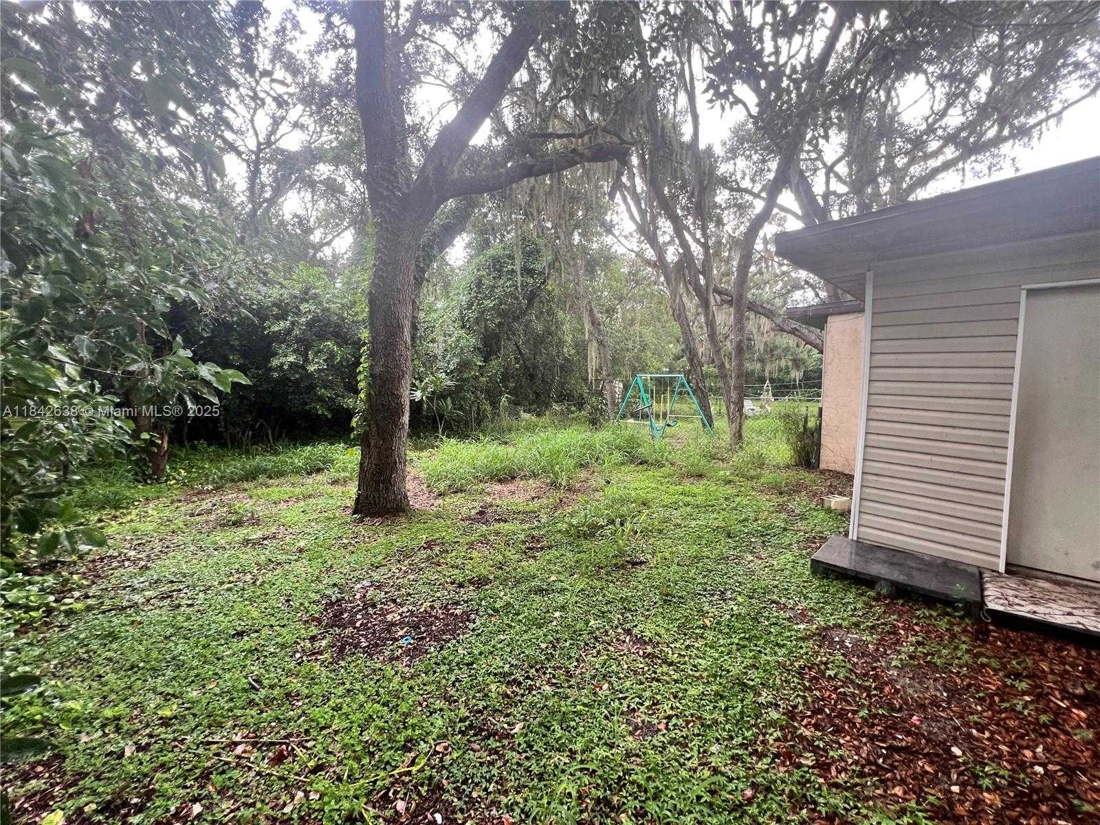 Small Image of 2019 COLMAR AVE, Sebring Number 9