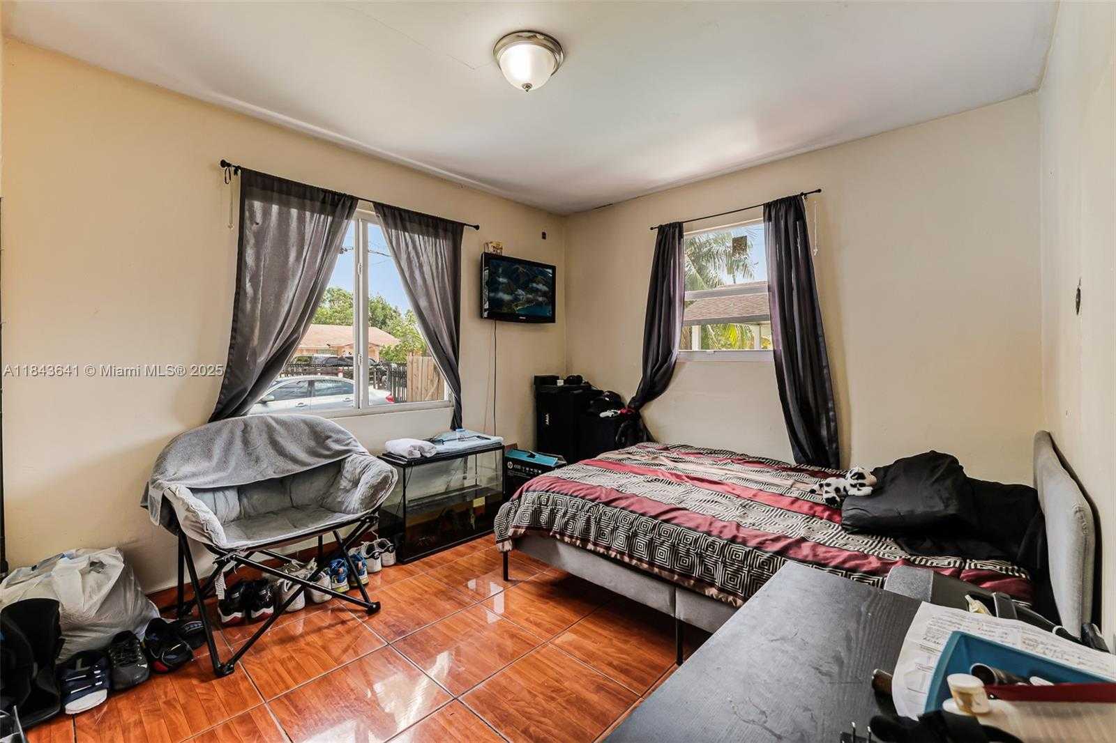 Small Image of 578 NORTH WEST 97TH ST #2, Miami Number 12