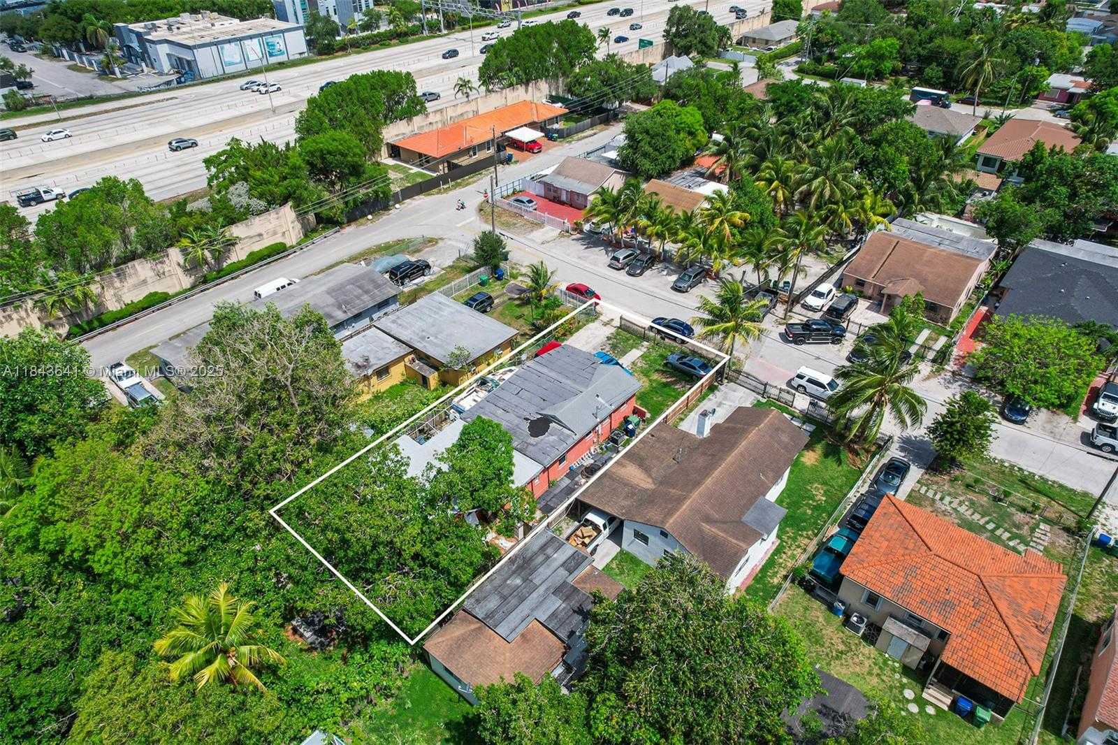 Small Image of 578 NORTH WEST 97TH ST #2, Miami Number 15