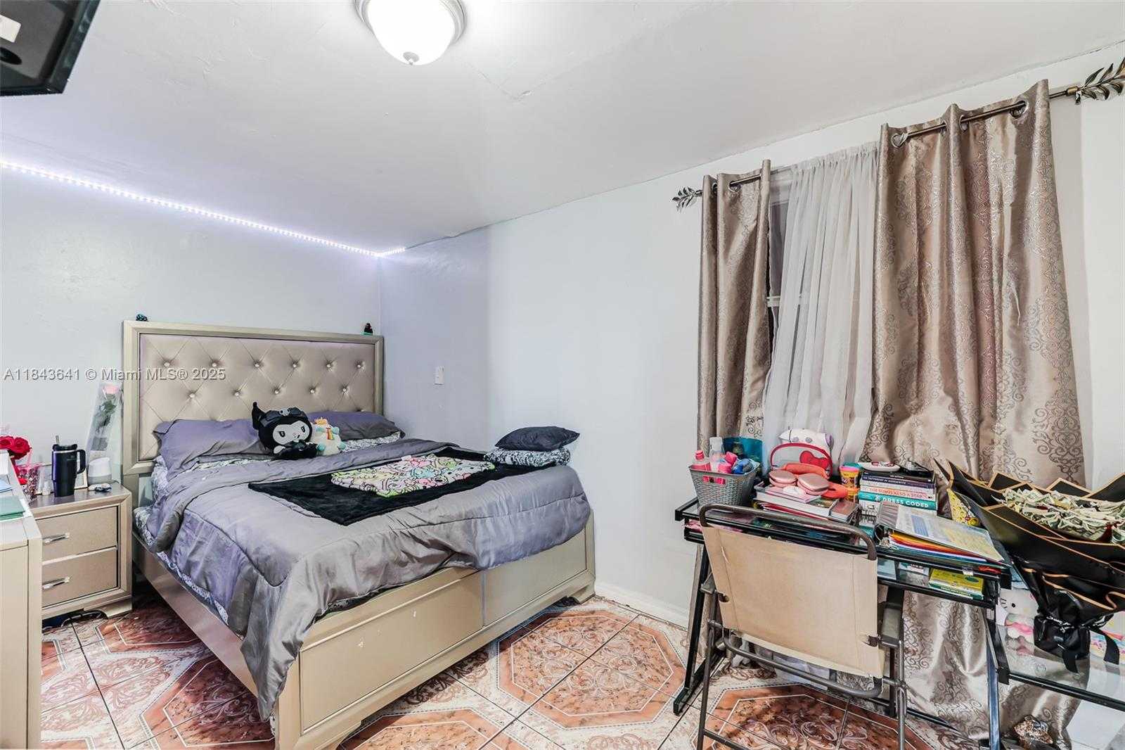 Small Image of 578 NORTH WEST 97TH ST #2, Miami Number 18