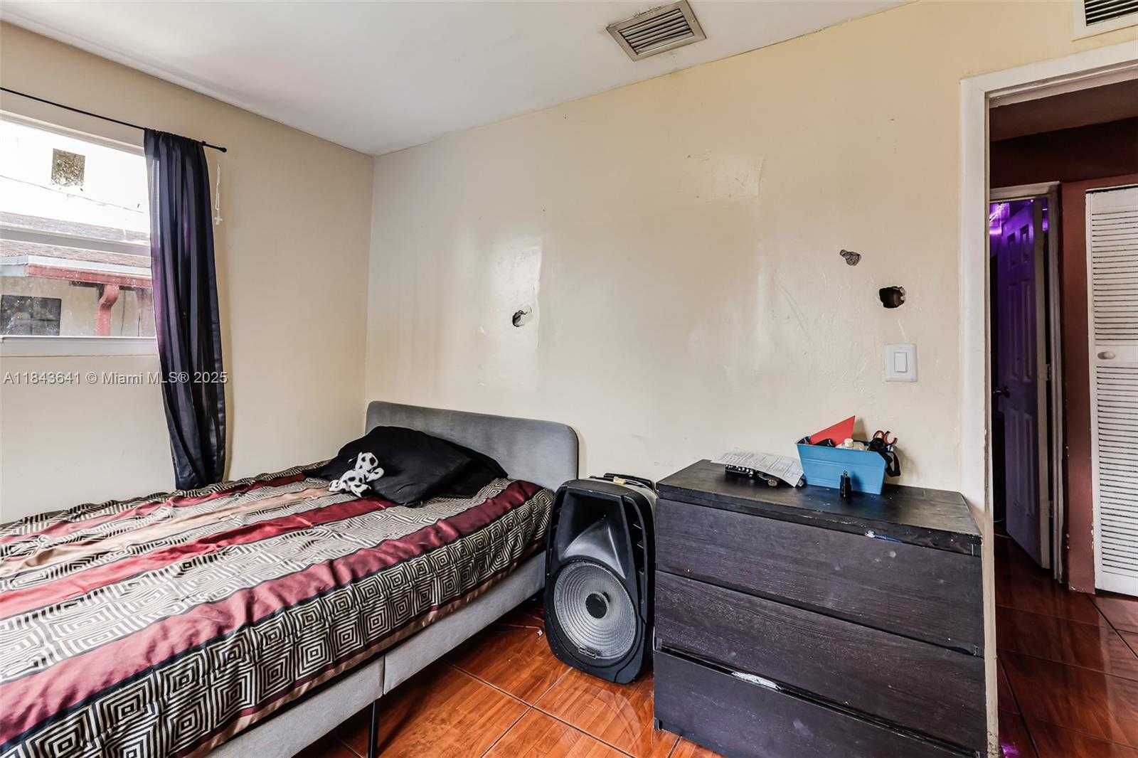 Small Image of 578 NORTH WEST 97TH ST #2, Miami Number 26