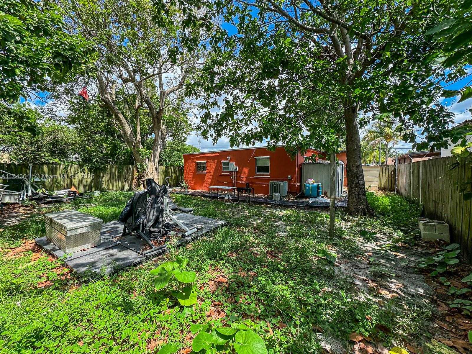 Small Image of 578 NORTH WEST 97TH ST #2, Miami Number 39