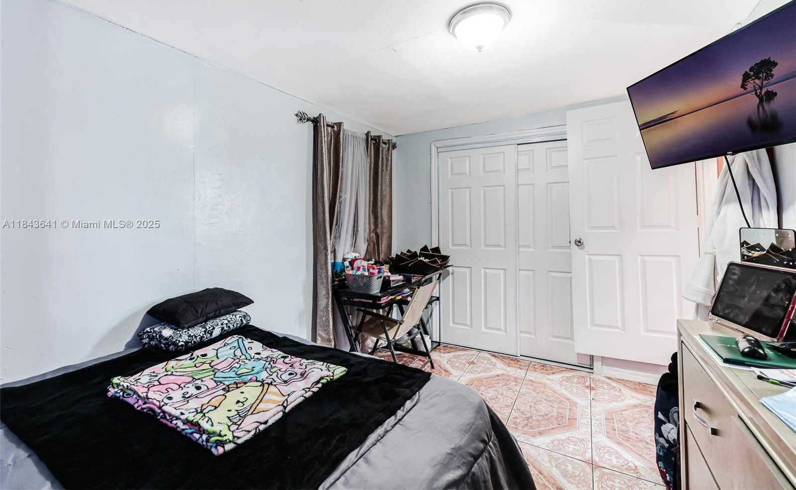 Small Image of 578 NORTH WEST 97TH ST #2, Miami Number 47
