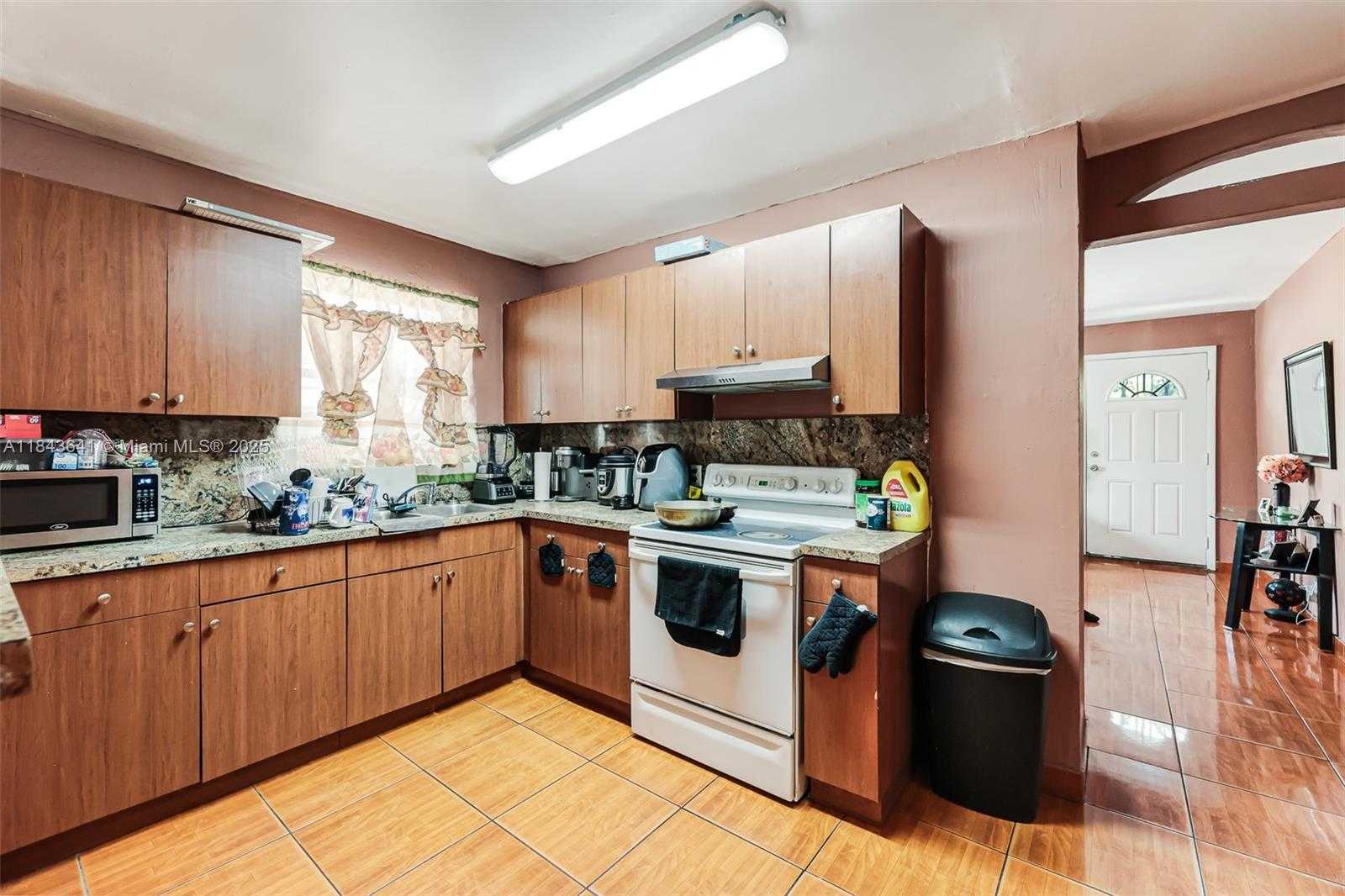 Small Image of 578 NORTH WEST 97TH ST #2, Miami Number 52