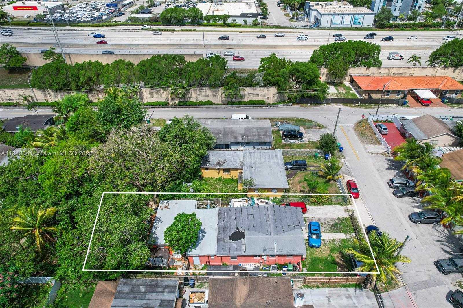 Small Image of 578 NORTH WEST 97TH ST #2, Miami Number 53