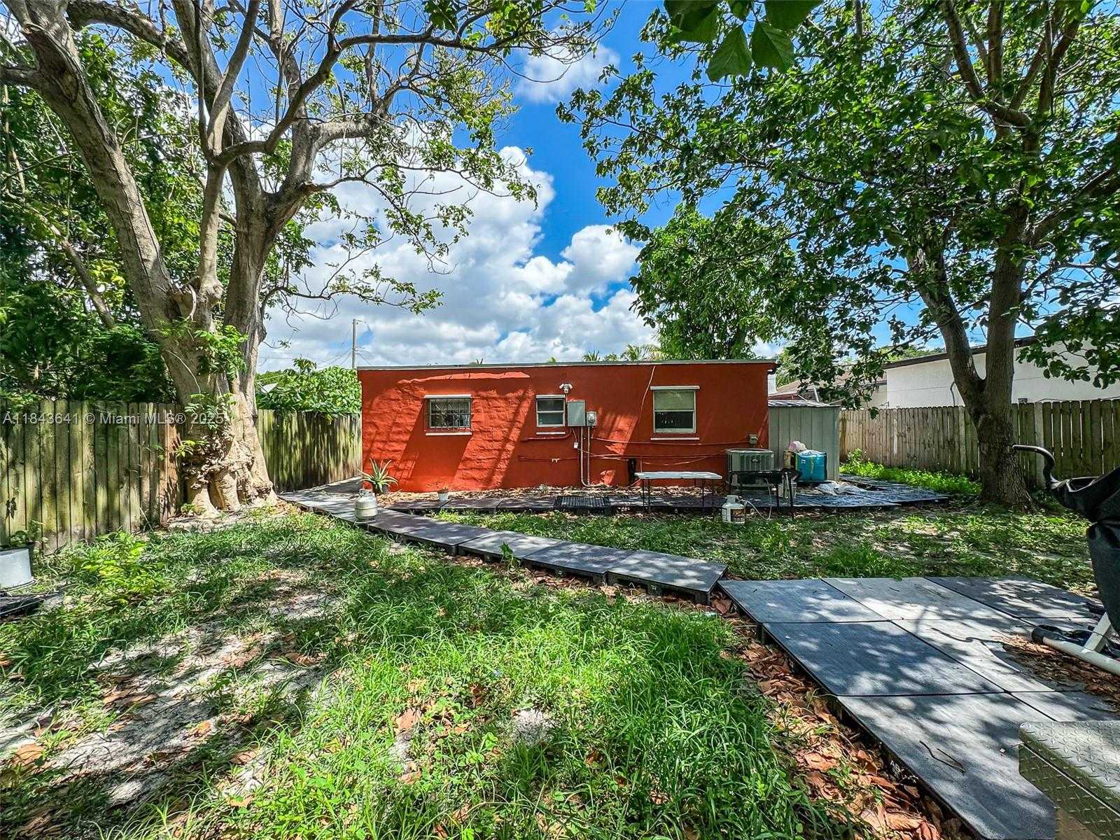 Small Image of 578 NORTH WEST 97TH ST #2, Miami Number 54